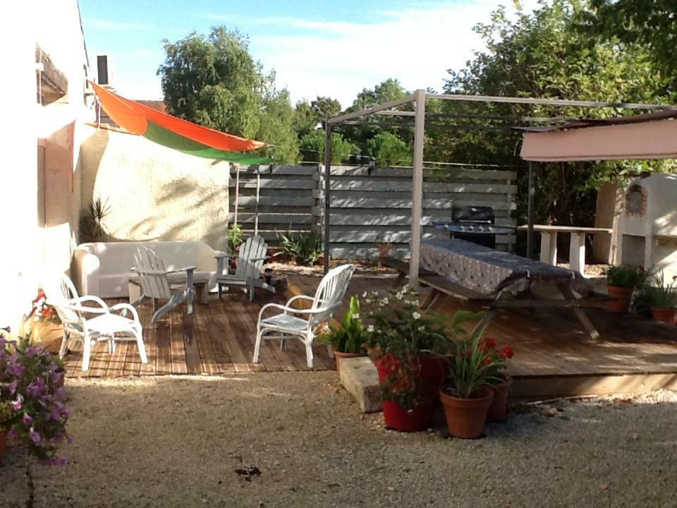 Maison Lavande Bed & Breakfast Saint-Jean-dʼAngély Dış mekan fotoğraf