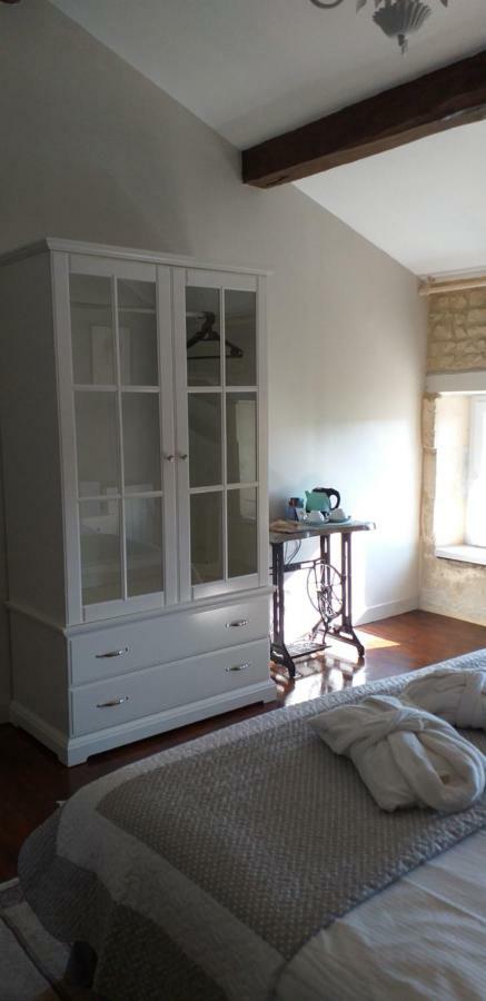 Maison Lavande Bed & Breakfast Saint-Jean-dʼAngély Dış mekan fotoğraf